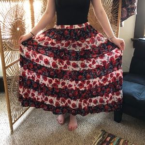 Vintage red Poppy flower Flamenco maxi skirt 💃🏻